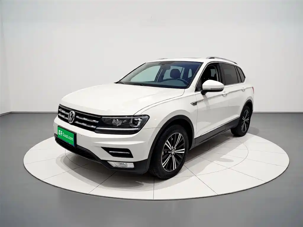 Volkswagen Tiguan L 2019 — фото 1