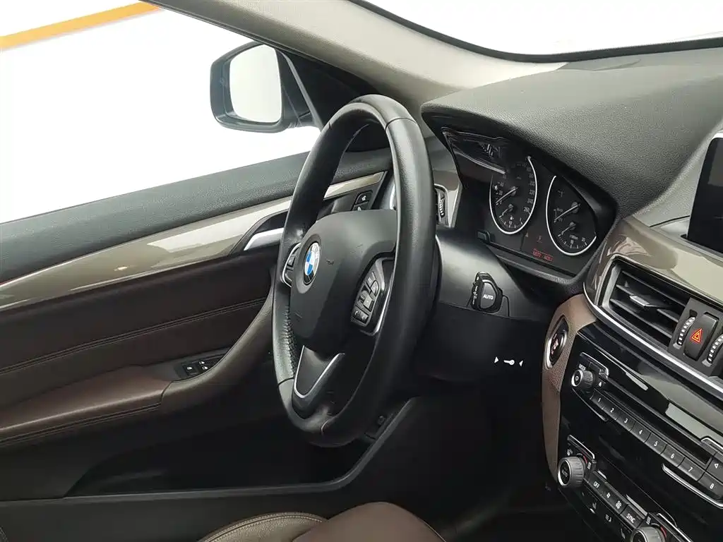 BMW X1 2018 — фото 22