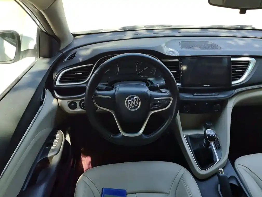 Buick Excelle 2018 — фото 13