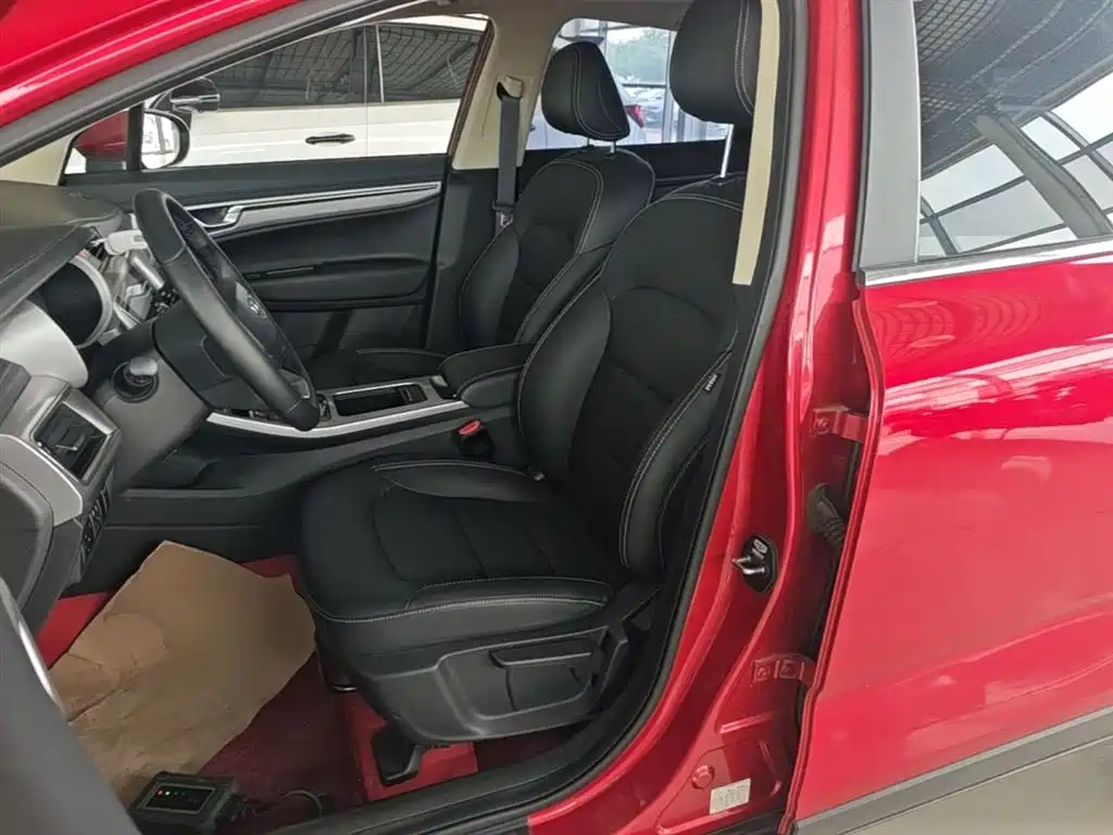 Geely Emgrand GS 2019 — фото 15