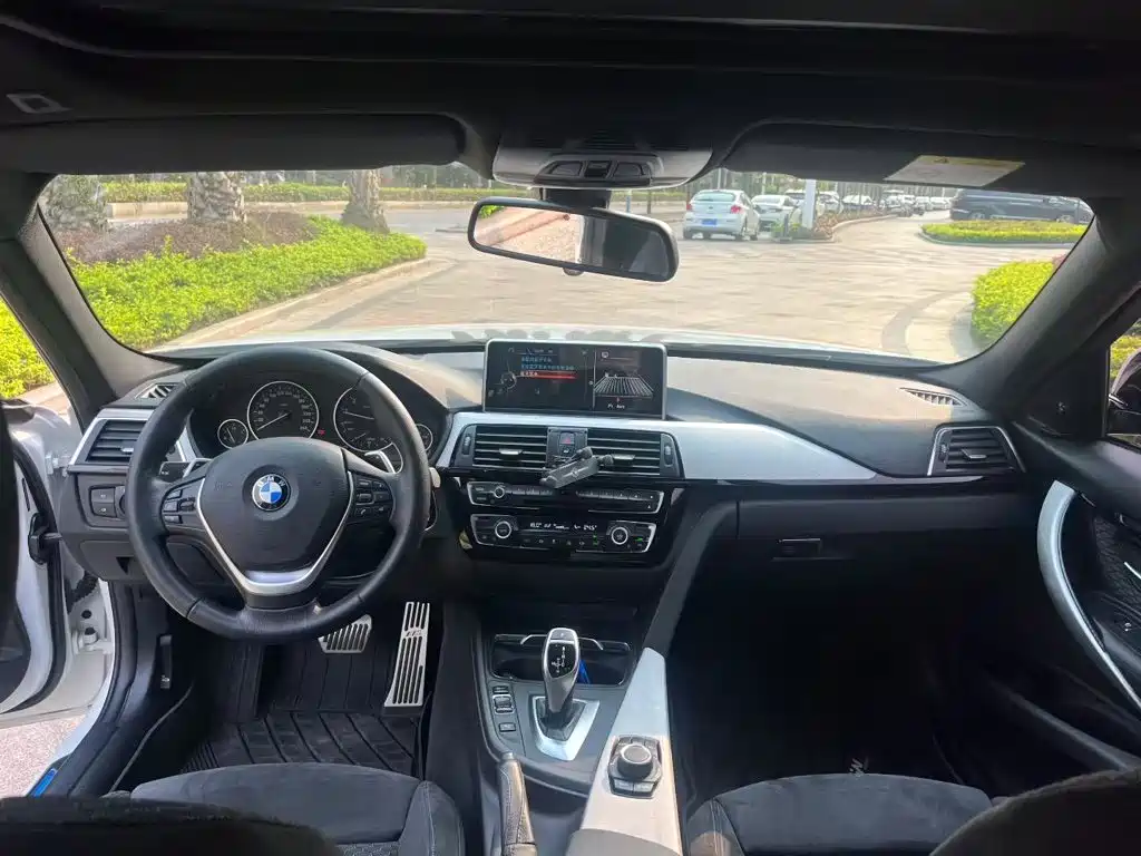 BMW 3 Series 2017