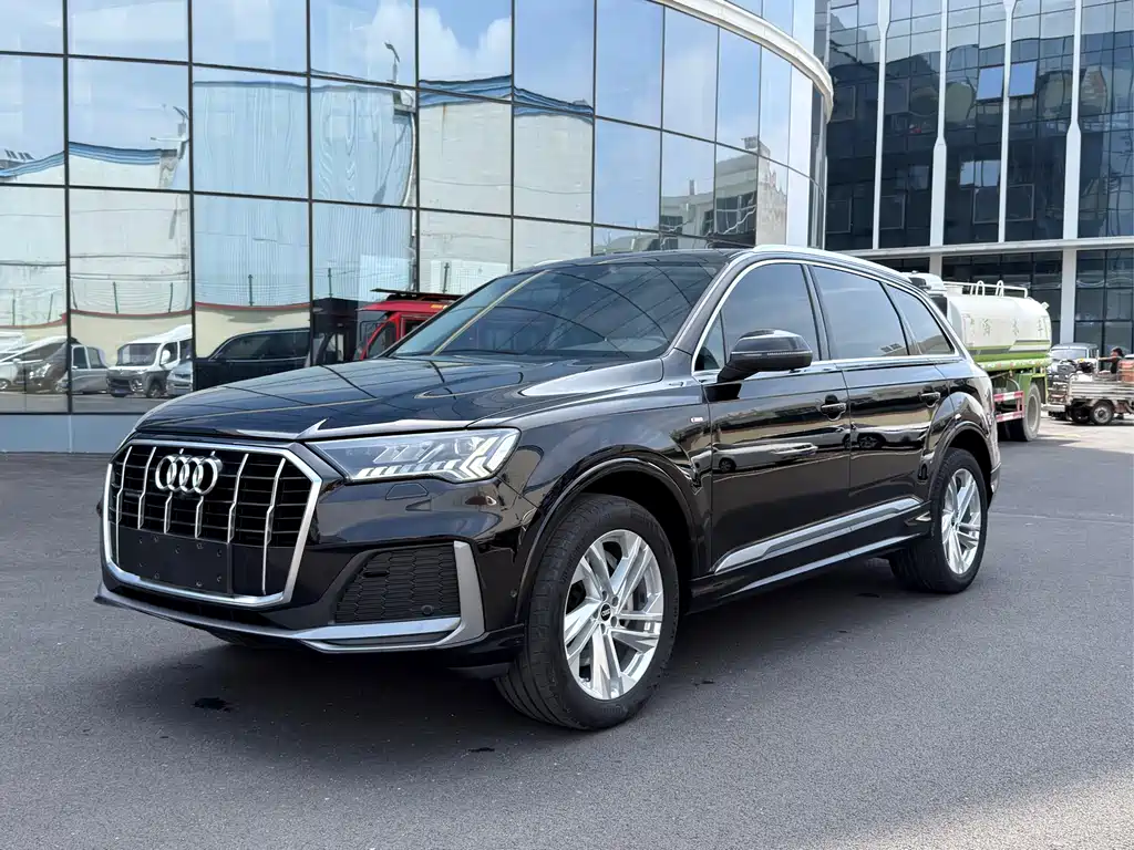 Audi Q7 2021 — фото 2