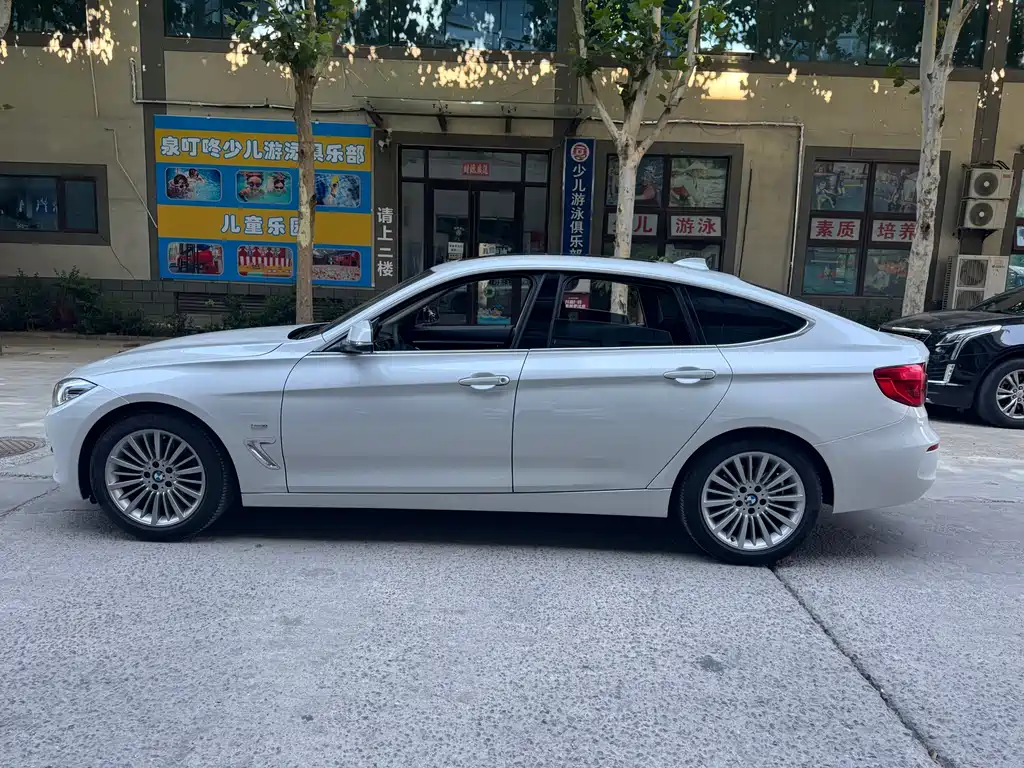 BMW 3 Series GT 2018 — фото 4