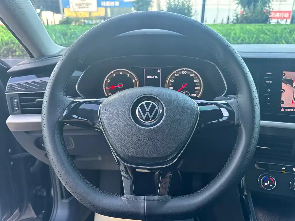 Volkswagen Passat 2021 — фото 13