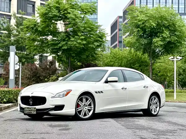 Maserati Quattroporte 2015