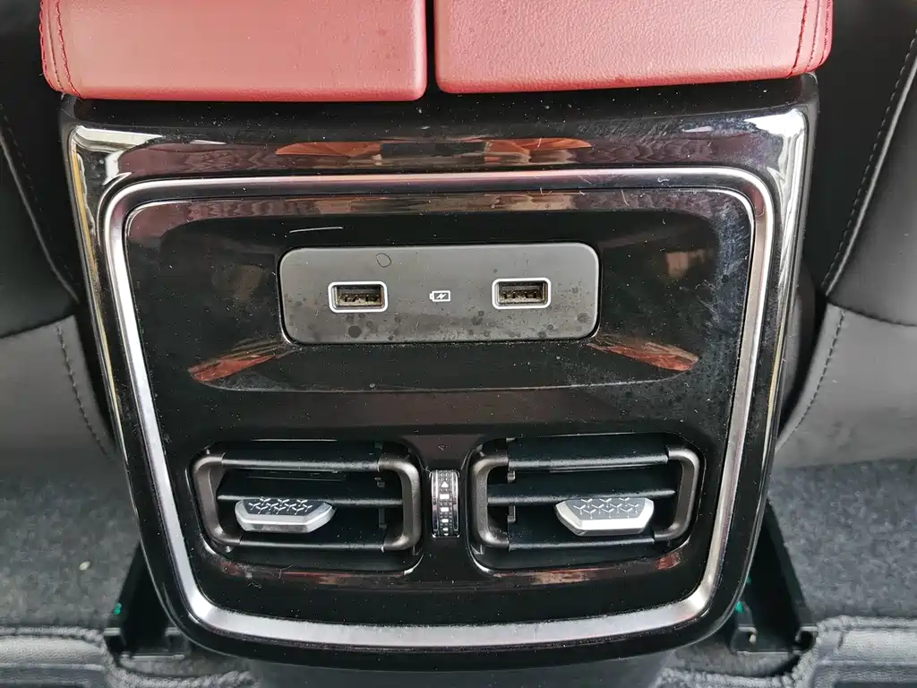 Jetour X70 PLUS 2024 — фото 16