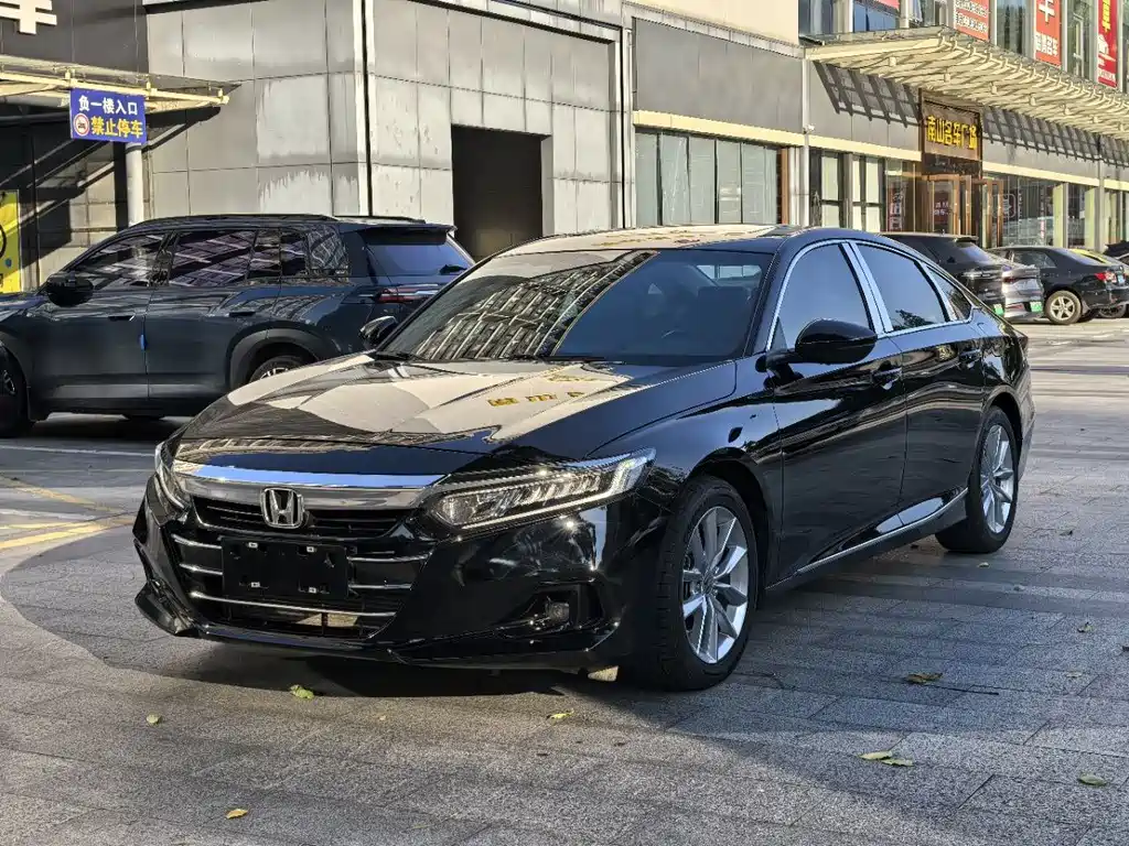 Honda Accord 2023 — фото 1