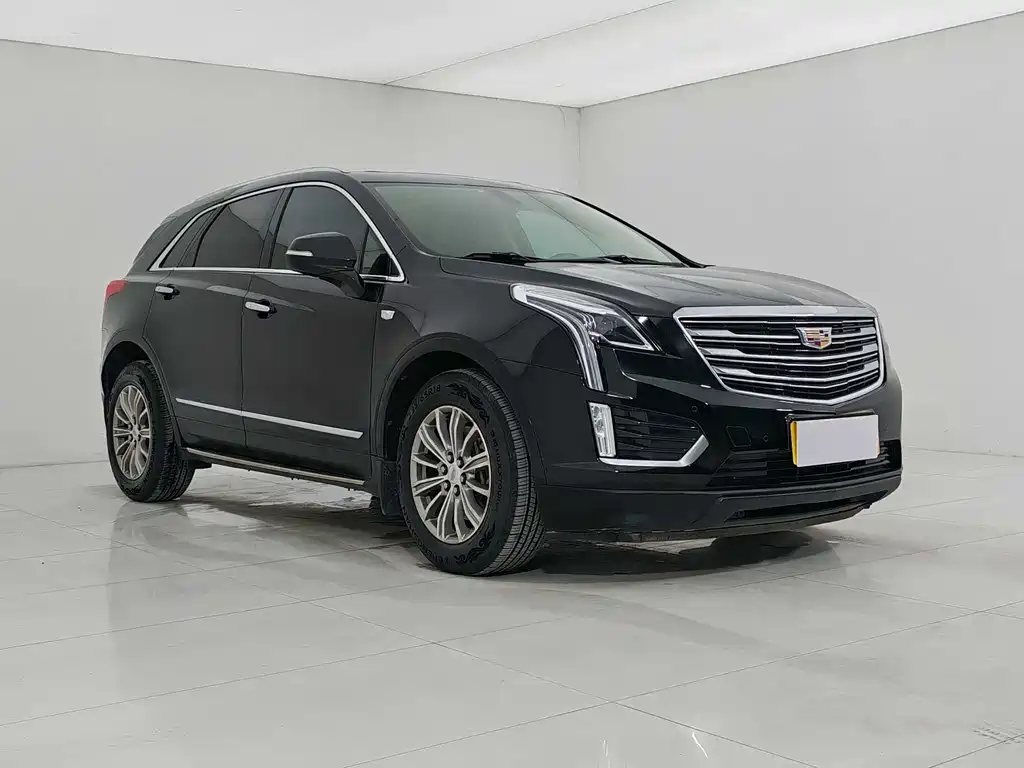 Cadillac XT5 2017 — фото 2
