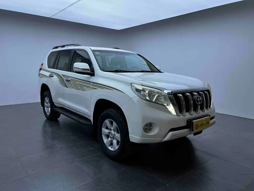 Toyota Prado 2014 — фото 2