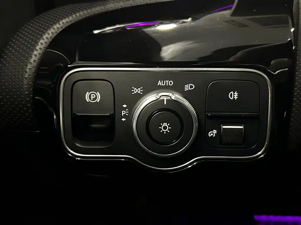Mercedes-Benz CLA 2020 — фото 20