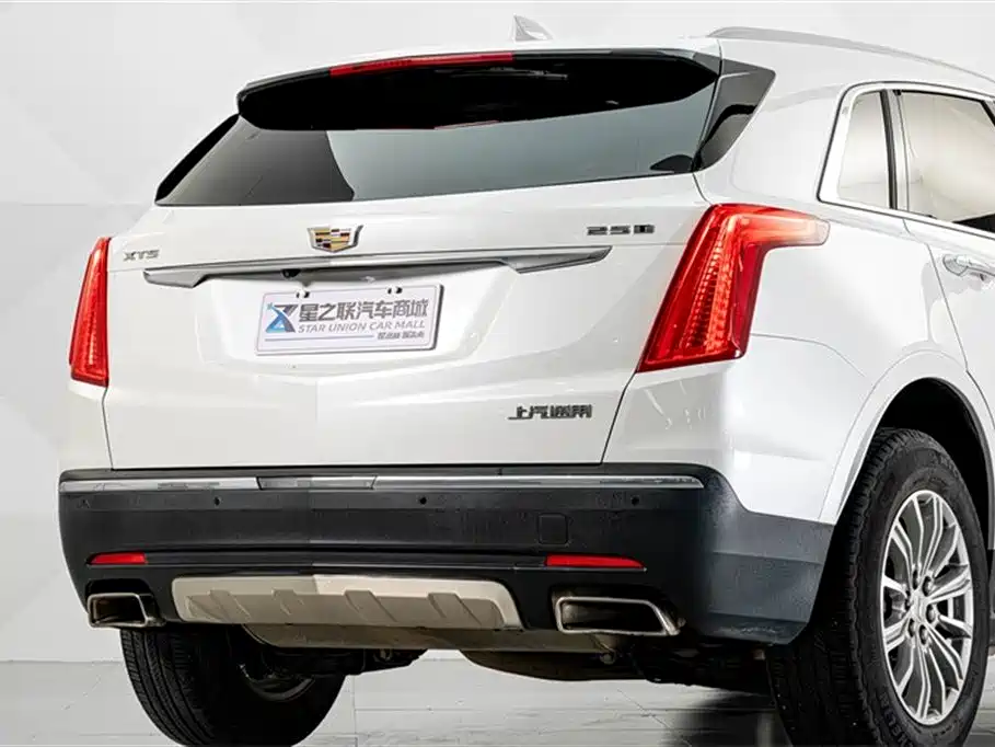 Cadillac XT5 2016 — фото 7