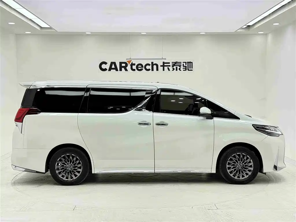 Toyota Alphard 2019 — фото 4