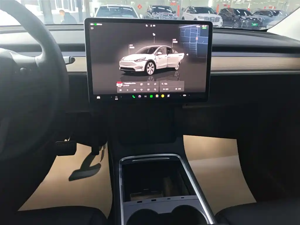 Tesla Model Y 2023 — фото 13