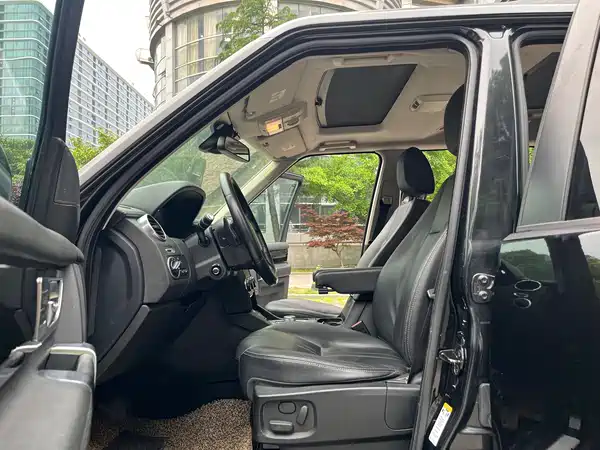 Land Rover Discovery 2015