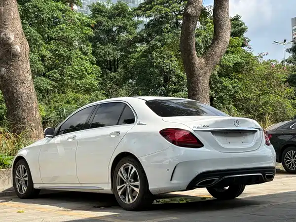 Mercedes-Benz C-Class 2020
