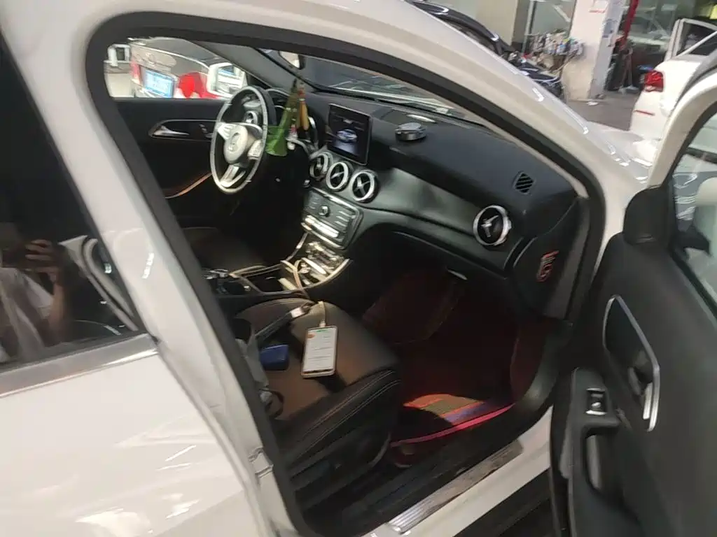 Mercedes-Benz GLA 2018 — фото 25