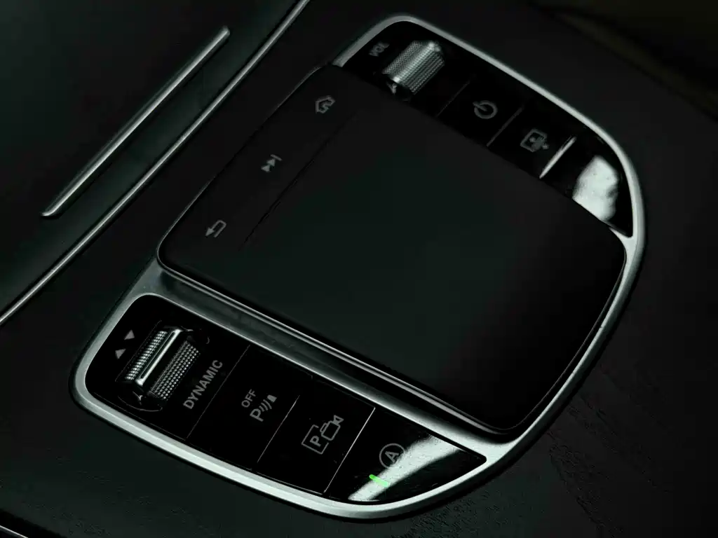 Mercedes-Benz E-Class 2019 — фото 22