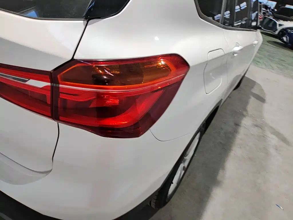 BMW X1 2019 — фото 8
