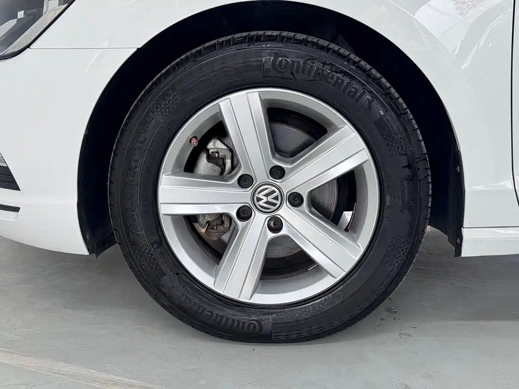 Volkswagen Lamando 2018 — фото 27