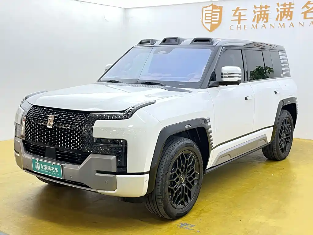 Yangwang U8 2023