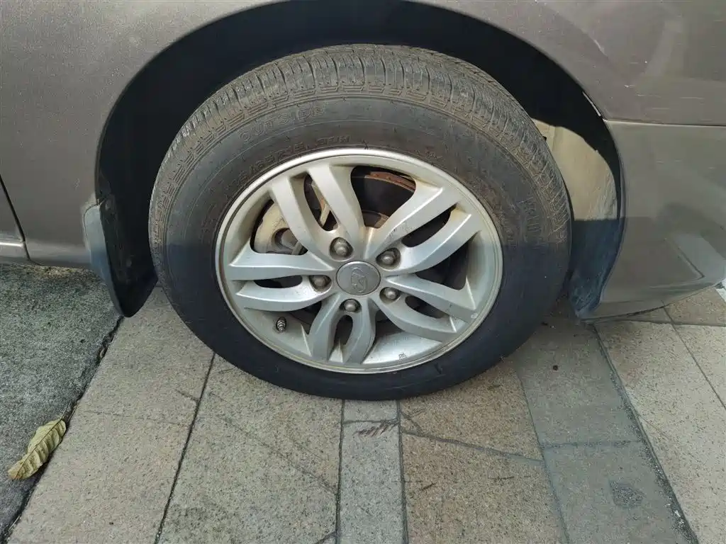 Hyundai Elantra 2014 — фото 23