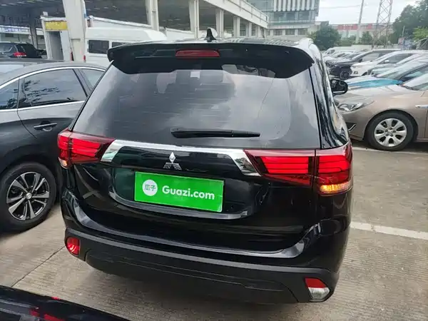 Mitsubishi Outlander 2019