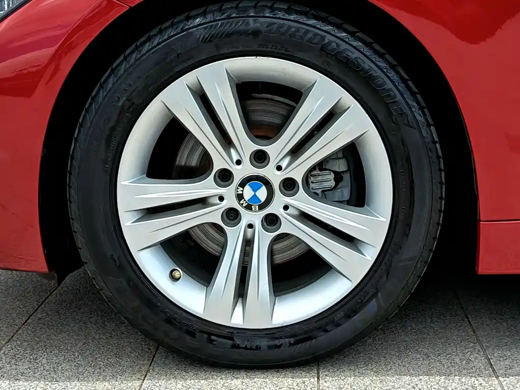 BMW 3 Series 2014 — фото 19
