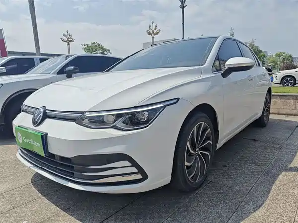 Volkswagen Golf 2023