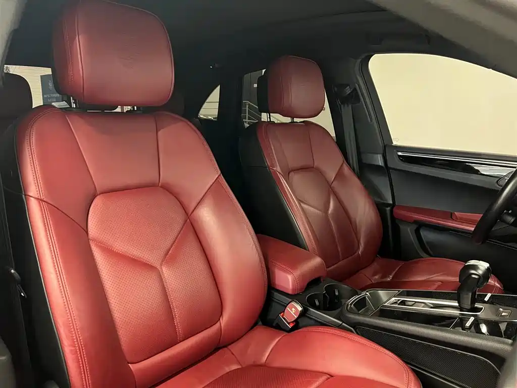 Porsche Macan 2023 — фото 11