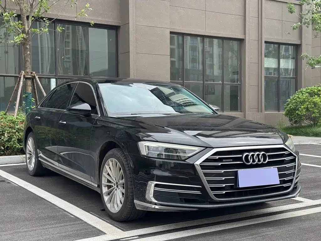 Audi A8 2021