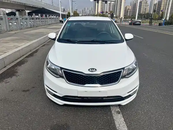 Kia K2 2015