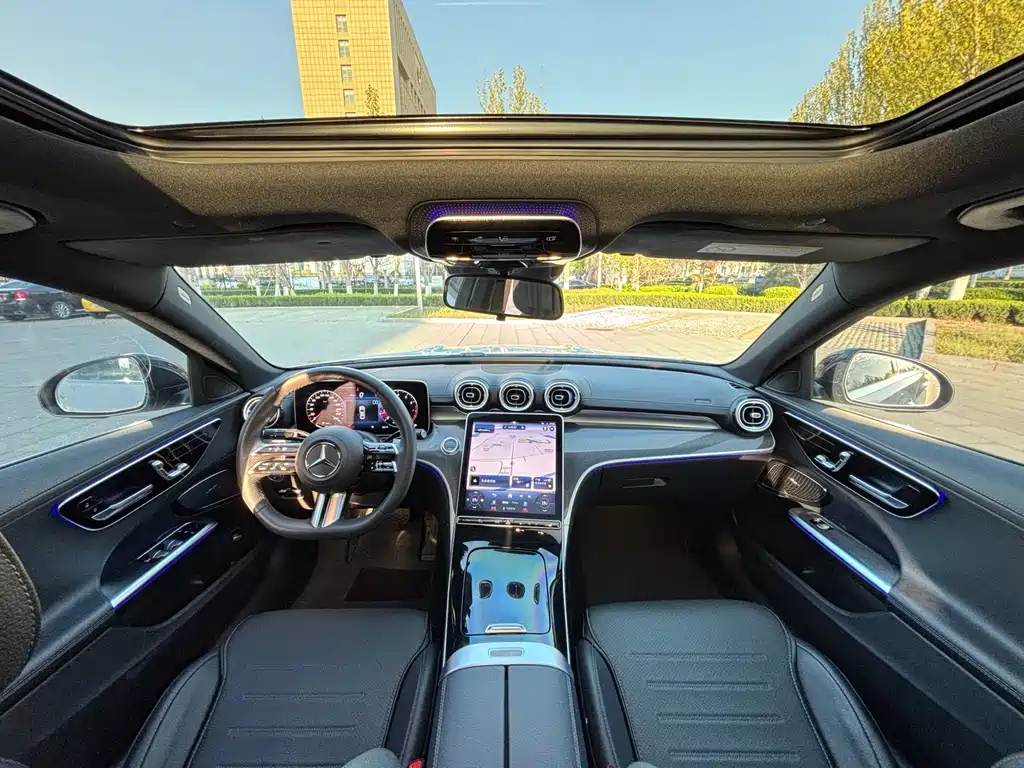 Mercedes-Benz C-Class 2023 — фото 9