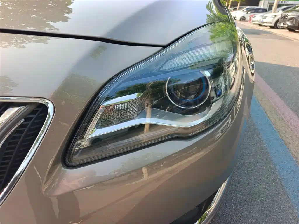 Buick Regal 2015 — фото 8