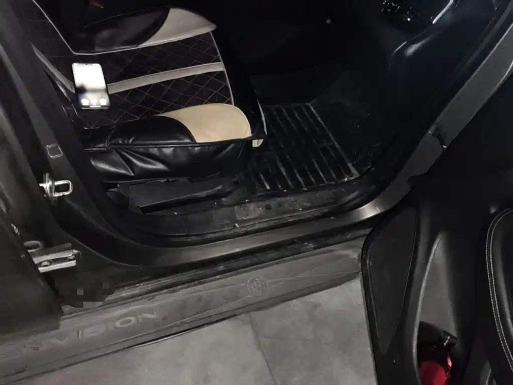 Buick Envision Plus 2015 — фото 20