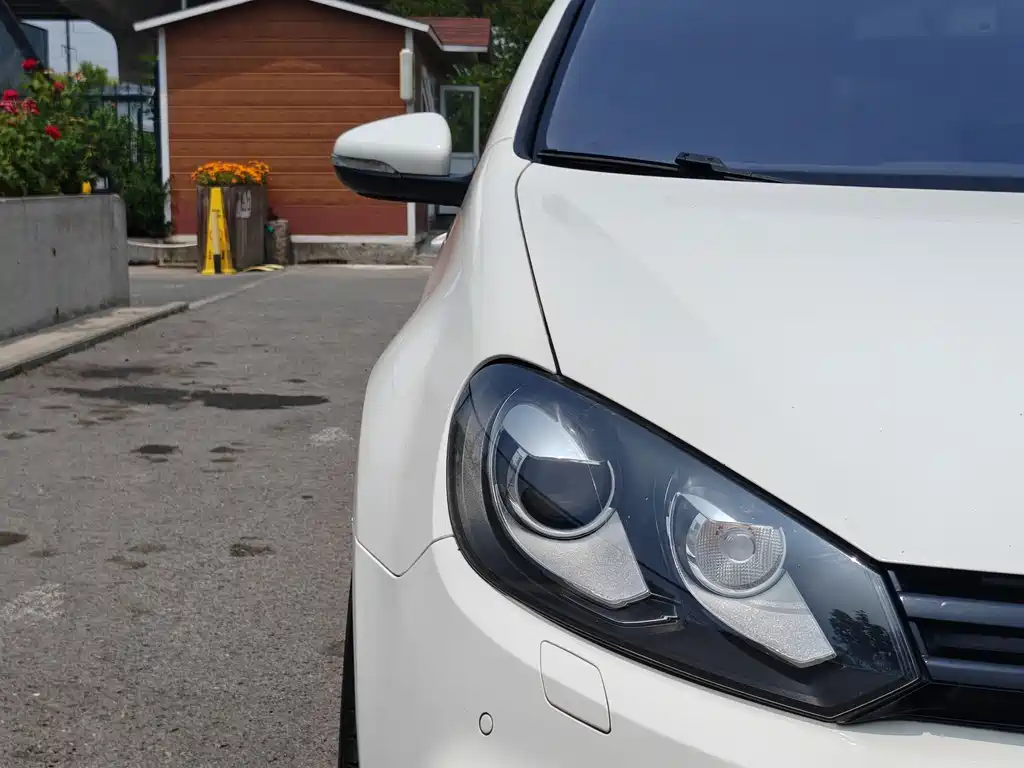 Volkswagen Golf GTI 2012
