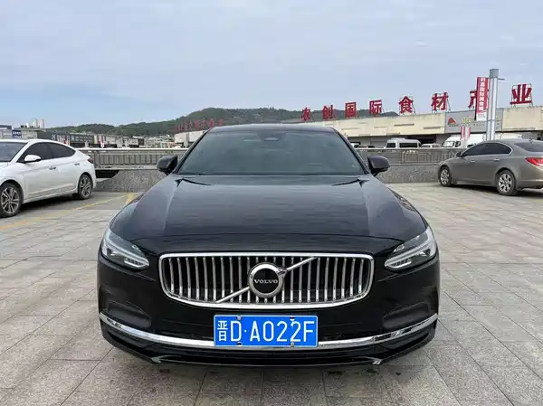 Volvo S90 2022