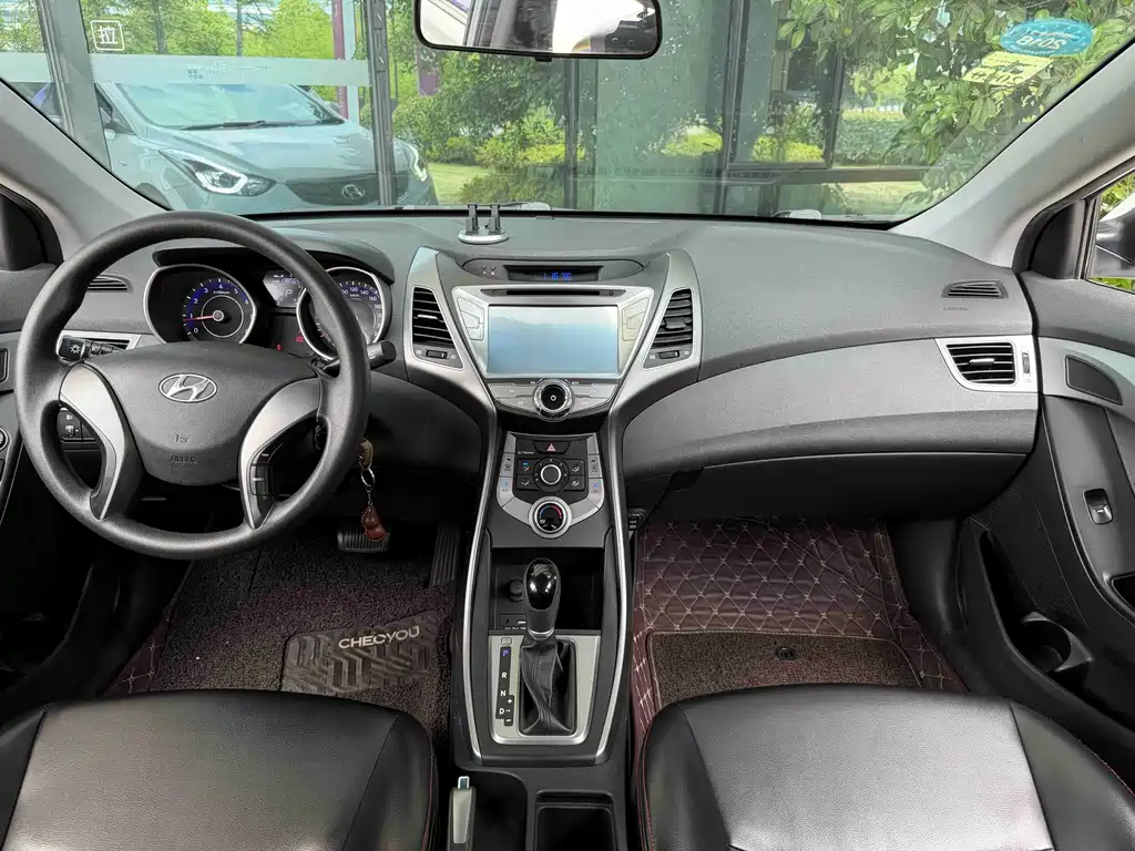 Hyundai Elantra Langdong 2016 — фото 6