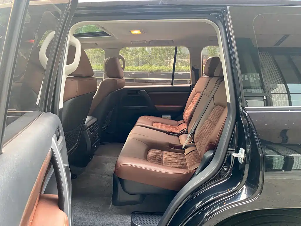 Toyota Land Cruiser 2019 — фото 19