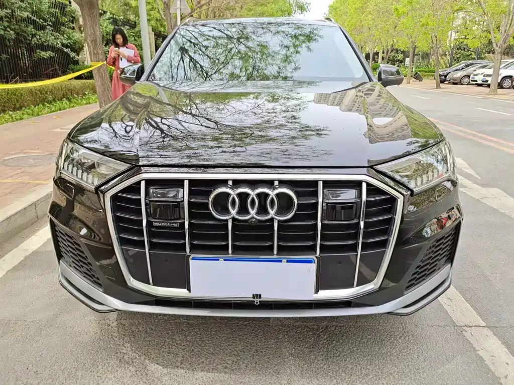 Audi Q7 2021