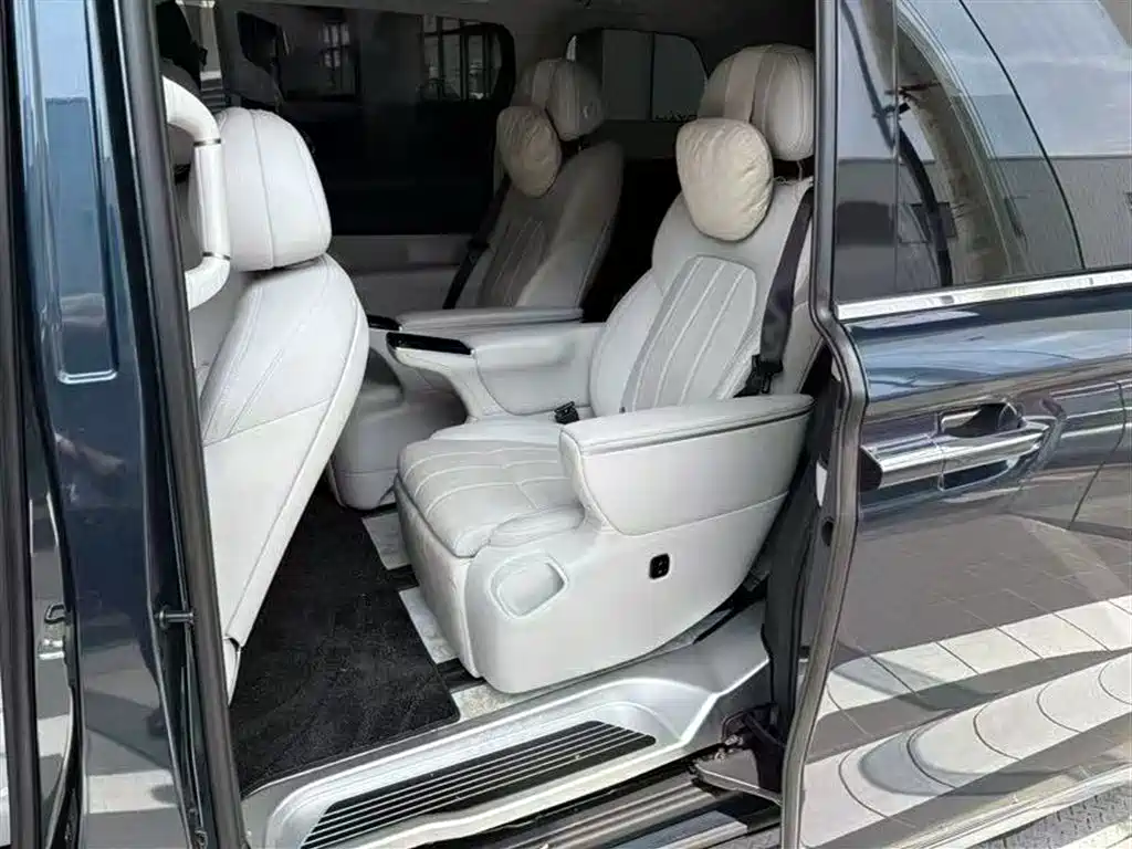VOYAH Dreamer 2025 — фото 8