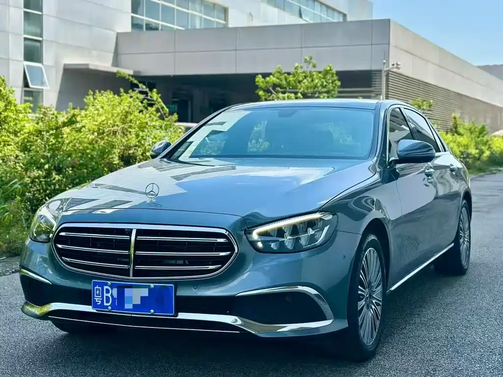 Mercedes-Benz E-Class 2021