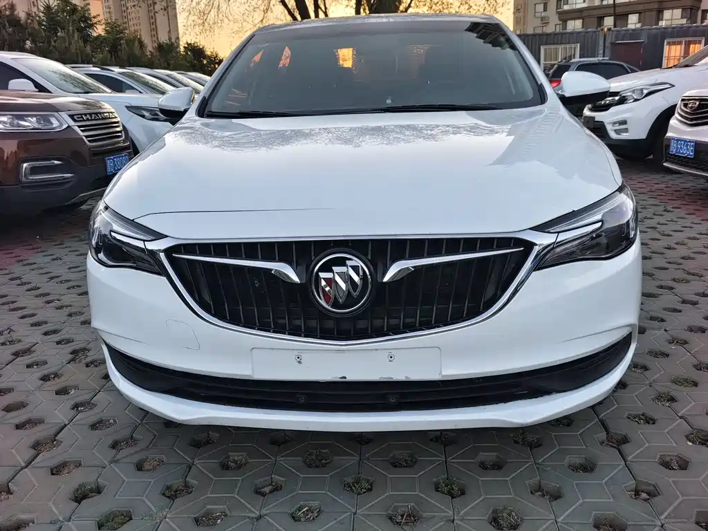 Buick Excelle 2018 — фото 2