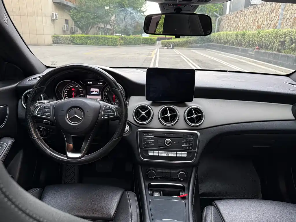Mercedes-Benz CLA 2018 — фото 14