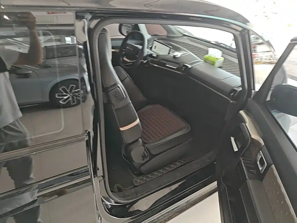 Baojun KiWi EV 2024 — фото 20