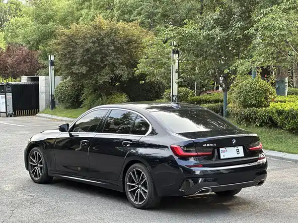 BMW 3 Series 2021