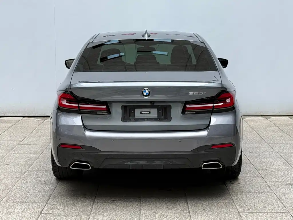 BMW 5 Series 2022