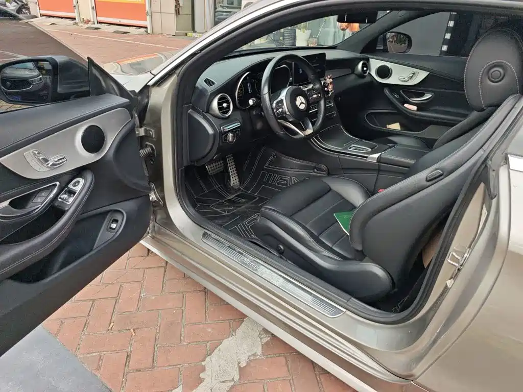 Mercedes-Benz C-Class 2019 — фото 14