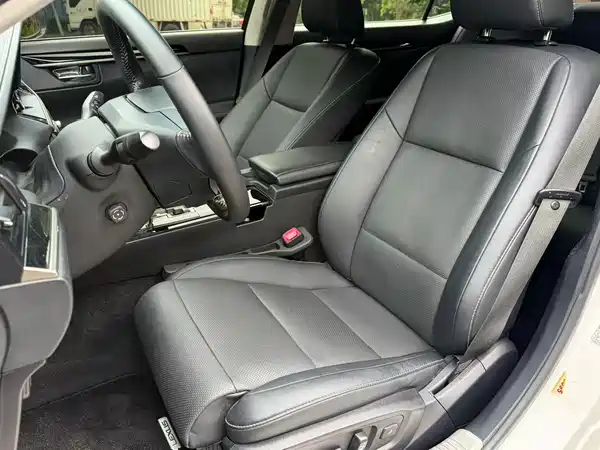 Lexus ES 2015