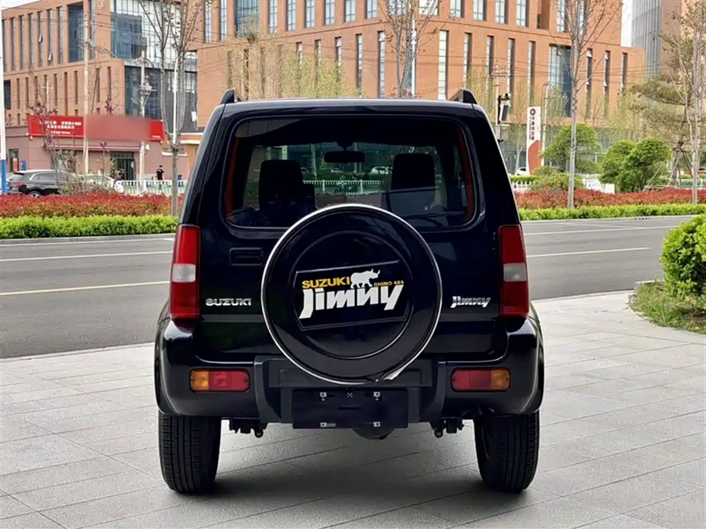 Suzuki Jimny 2017 — фото 15