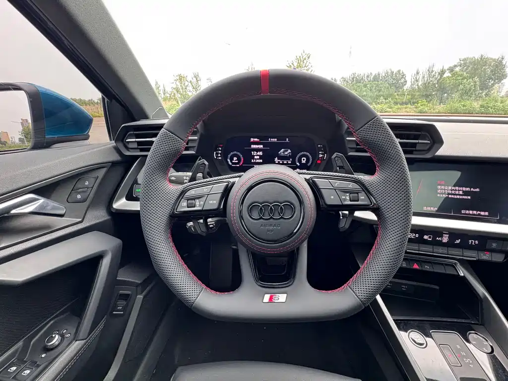 Audi A3 2022 — фото 19